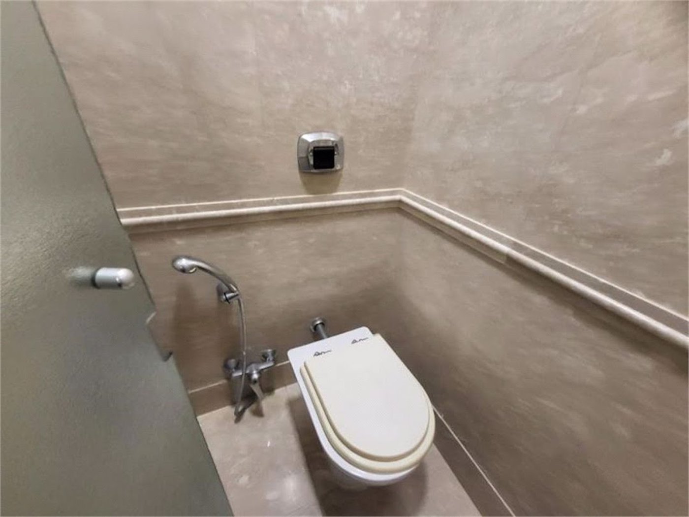 Apartamento Residencial para locação, Gonzaga, Santos - AP0140.