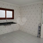 Casa à venda com 3 quartos, sendo 1 suíte, no condomínio Morada dos Pássaros, São Paulo - SP