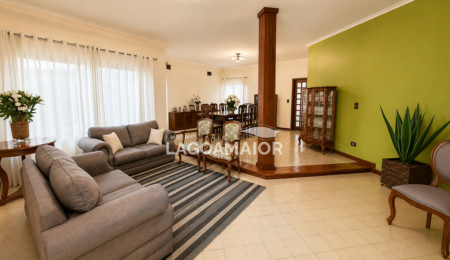 Casa à venda com 3 quartos, sendo 1 suíte,  em Santos Dumont, Três Lagoas, MS