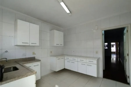 Sobrado à venda com 3 quartos, sendo 1 suíte, em Jardim Ester, São Paulo, SP