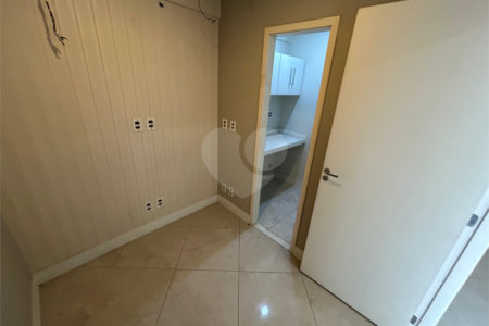 Sala à venda em Copacabana, Rio de Janeiro, RJ