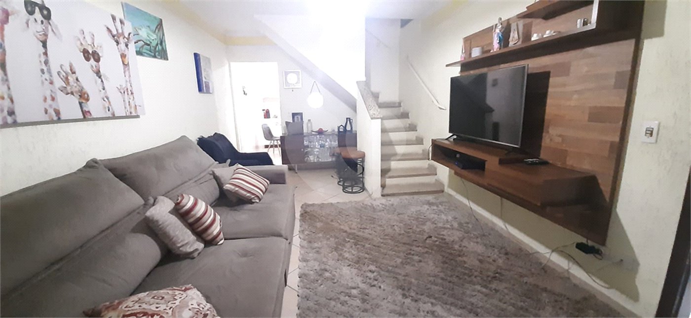 Sobrado à venda com 4 quartos, sendo 1 suíte,  em Tremembé, São Paulo, SP