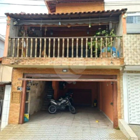 Sobrado à venda com 4 quartos, sendo 1 suíte, em Santo Antônio, Osasco, SP