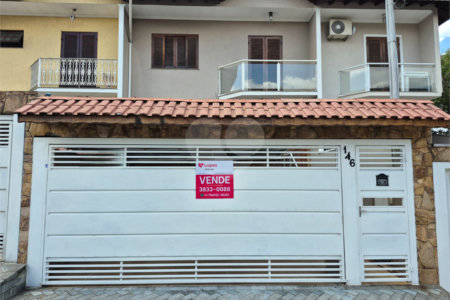 Sobrado à venda com 3 quartos, sendo 1 suíte,  em Vila Fiat Lux, São Paulo, SP
