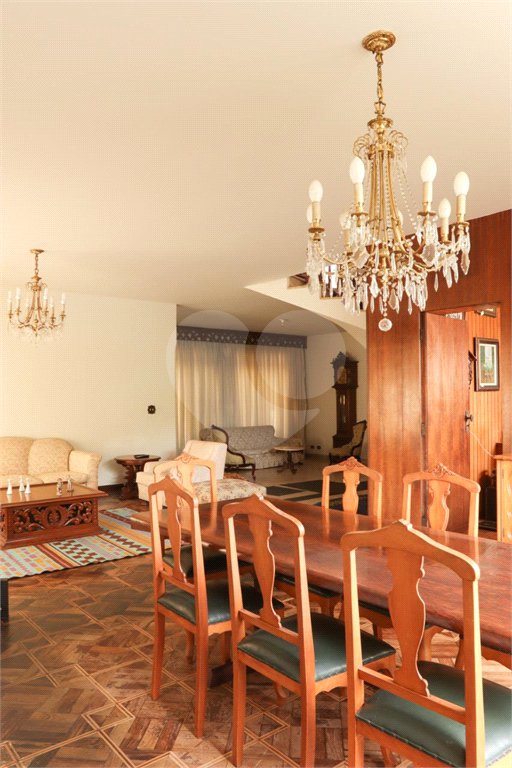 Casa à venda com 3 quartos no condomínio Paderewsky, São Paulo - SP