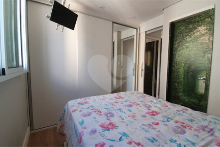 Apartamento à venda com 2 quartos, sendo 1 suíte,  em Jardim Monte Kemel, São Paulo, SP
