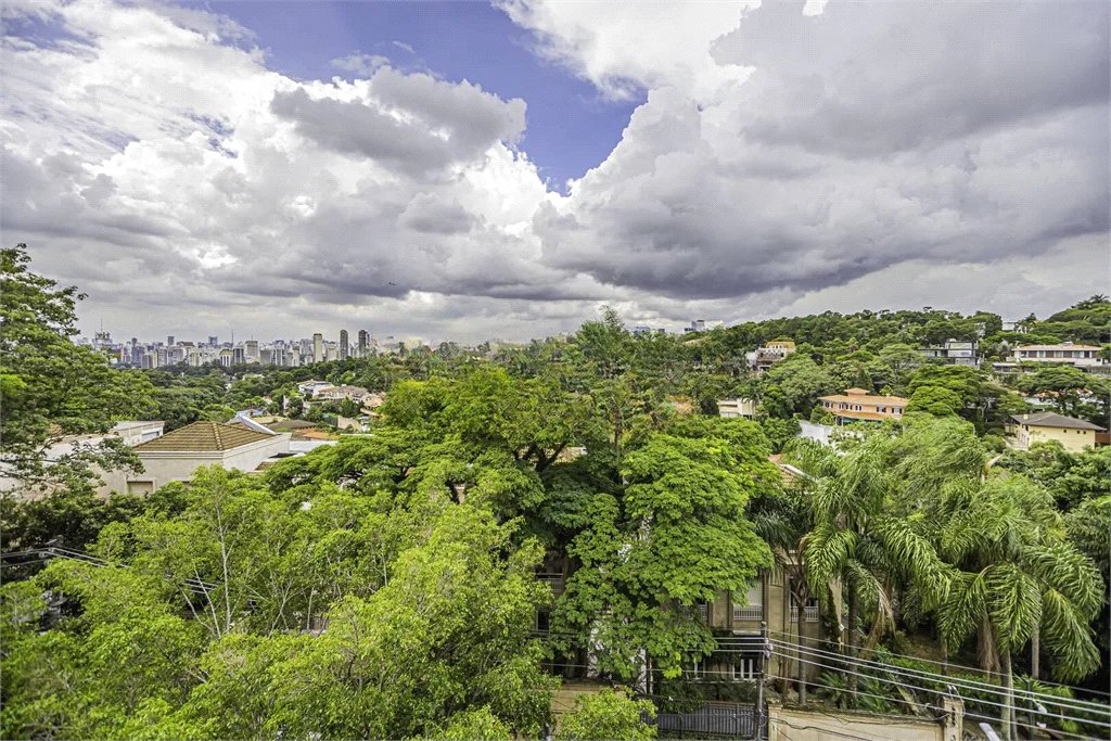 Apartamento à venda com 3 suítes em Cidade Jardim, São Paulo, SP