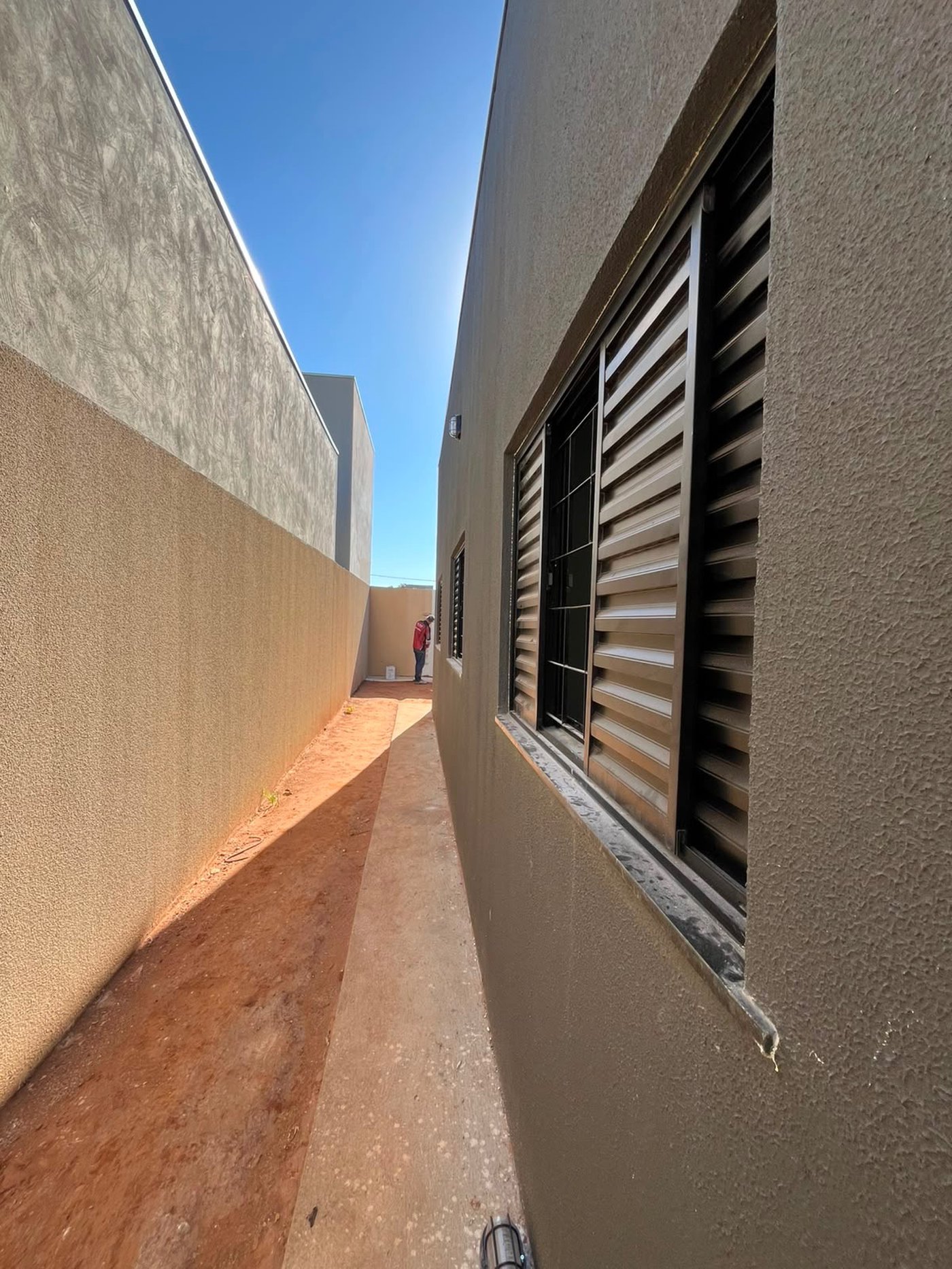 Casa à venda com 3 quartos, sendo 1 suíte,  em Bela Vista da Lagoa, Três Lagoas, MS