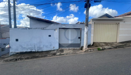Casa à venda com 4 quartos no Centro, Tatuí, SP