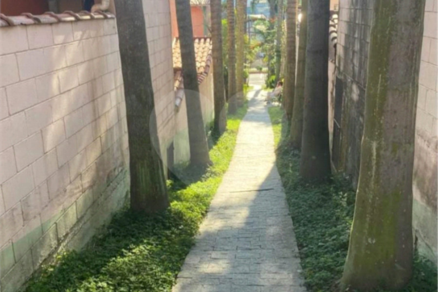 Casa à venda com 2 quartos no condomínio Jaragua Village Park, São Paulo - SP