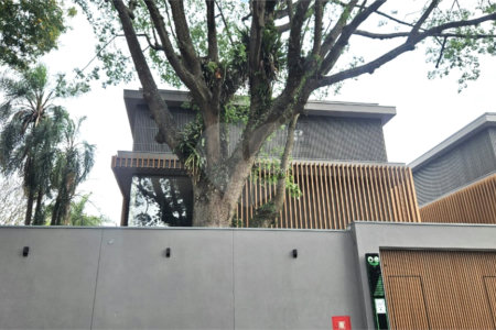 Casa à venda com 4 suítes no condomínio Plm 875, São Paulo - SP