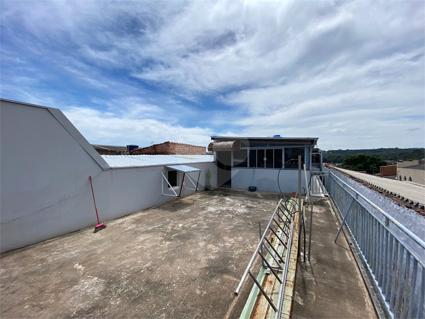 Sobrado comercial/residencial no Cidade Aracy