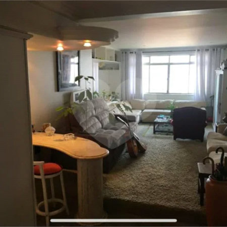 Lindo apartamento em ótima localização na Mooca!