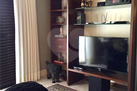 Apartamento à venda com 3 suítes em Vila Suzana, São Paulo, SP