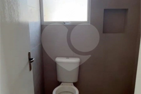 Casa à venda com 2 quartos em Chácara Holiday, Itaquaquecetuba, SP