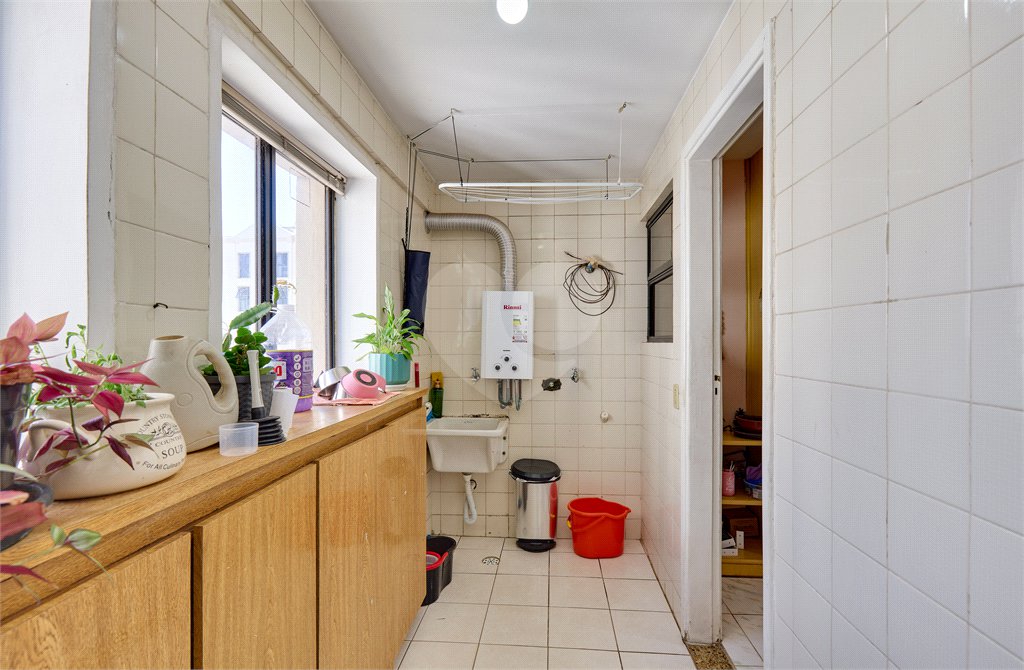Apartamento à venda com 4 quartos, sendo 1 suíte, em Jardim Marajoara, São Paulo, SP