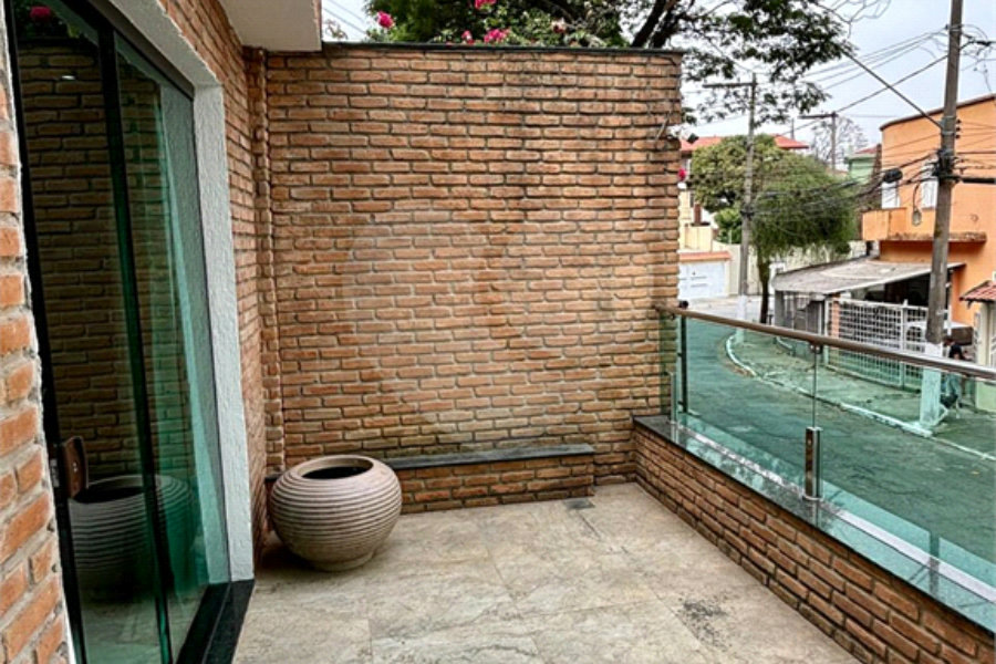 Sobrado à venda com 3 quartos, sendo 1 suíte, em Vila Albertina, São Paulo, SP