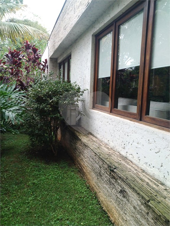 Casa à venda com 4 quartos, sendo 3 suítes, em Vila Tramontano, São Paulo, SP