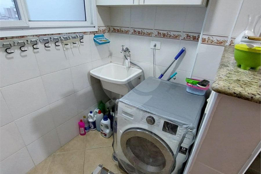 Apartamento à venda com 2 quartos, sendo 1 suíte,  em Vera Cruz, Mongaguá, SP