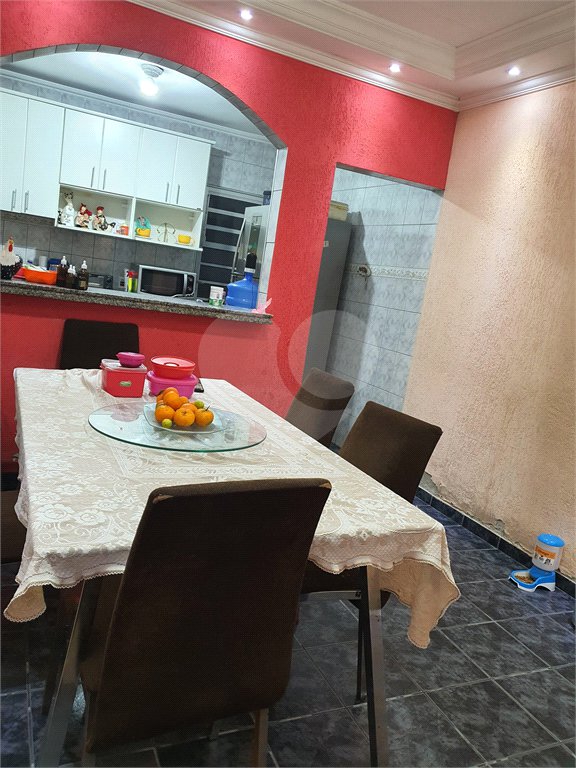 Sobrado à venda com 2 quartos, sendo 1 suíte, em Jardim Meliunas, São Paulo, SP