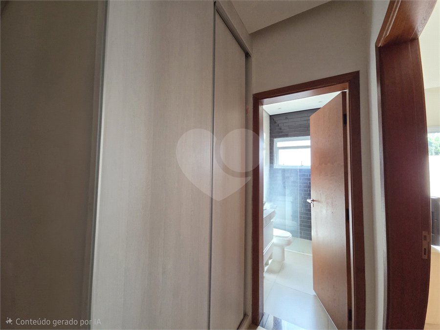 Casa à venda com 4 quartos, sendo 1 suíte, no condomínio Village Ipanema 2, Araçoiaba da Serra - SP