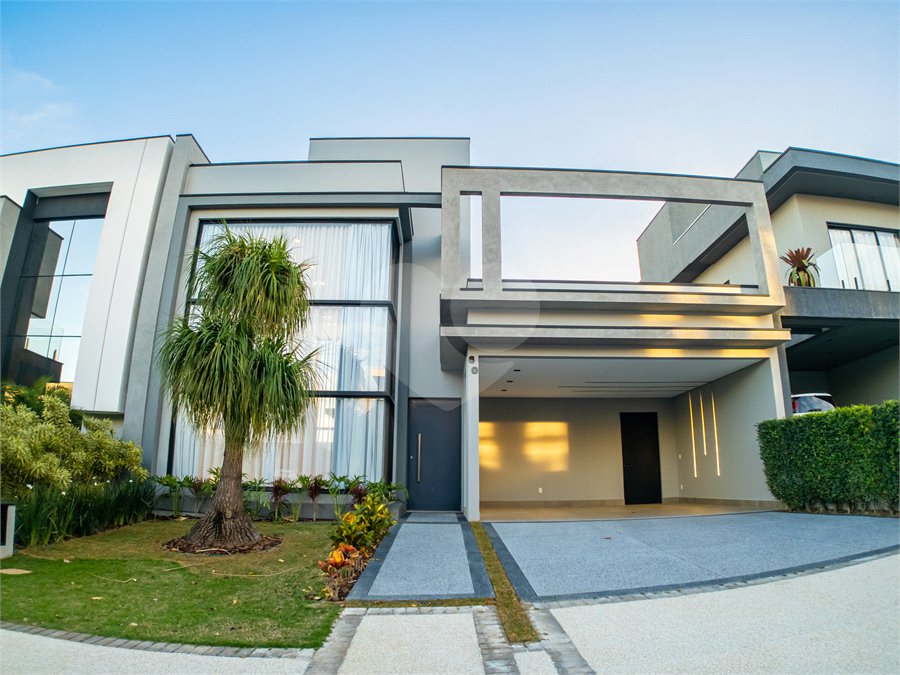 Casa à venda com 3 suítes no condomínio Residencial Duas Marias, Indaiatuba - SP