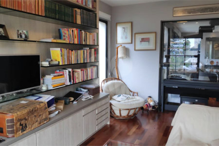 Apartamento à venda com 2 suítes em Vila Progredior, São Paulo, SP