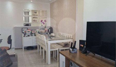 Apartamento à venda com 2 quartos, sendo 1 suíte,  em Mooca, São Paulo, SP