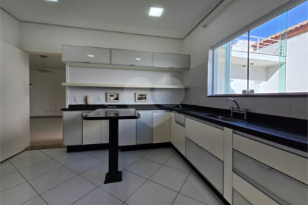 Casa para alugar com 3 suítes no condomínio Residencial Villa dos Inglezes, Sorocaba - SP