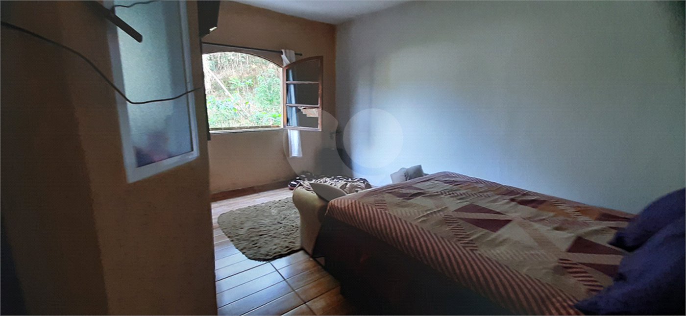 Sobrado à venda com 3 quartos, sendo 1 suíte, em Serra da Cantareira, Mairiporã, SP