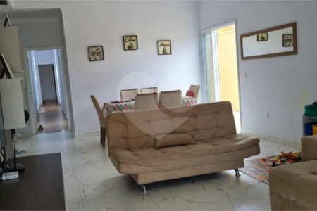 Casa à venda ou para alugar com 4 quartos, sendo 1 suíte, no condomínio Mirante dos Ipês, Salto - SP