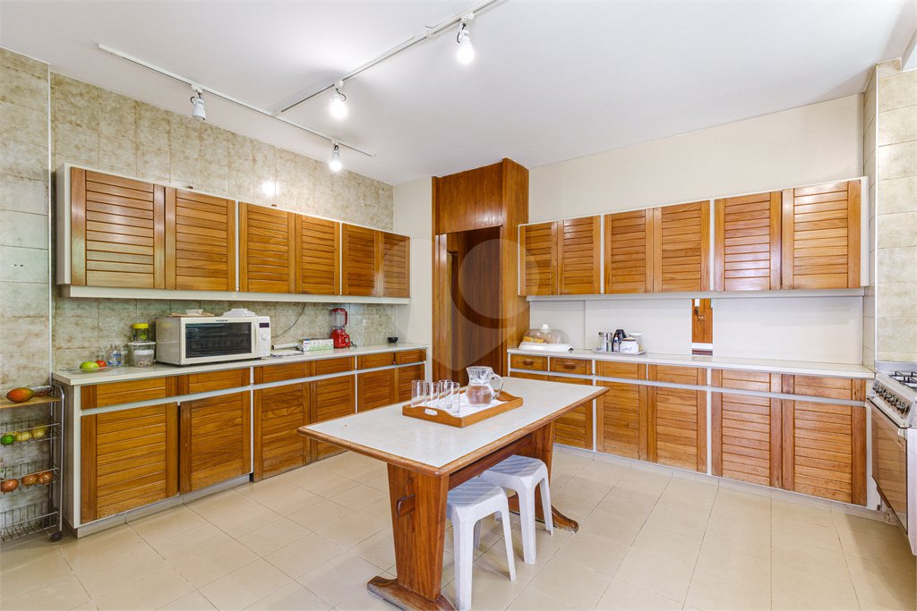 Casa Térrea à venda com 4 quartos, sendo 1 suíte, em Chácara Monte Alegre, São Paulo, SP