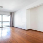 Apartamento à venda com 3 quartos, sendo 1 suíte,  em Cerqueira César, São Paulo, SP