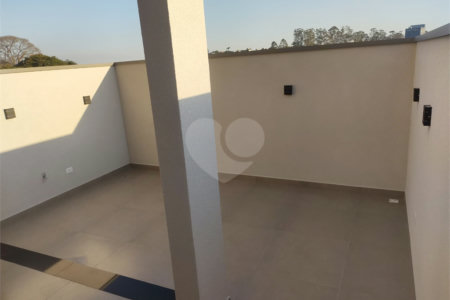 Sobrado à venda com 3 suítes,  em Jardim Planalto, Arujá, SP