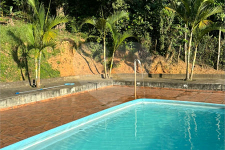 Sítio à venda com 5 quartos, sendo 1 suíte,  em Mirante do Arujá, Arujá, SP