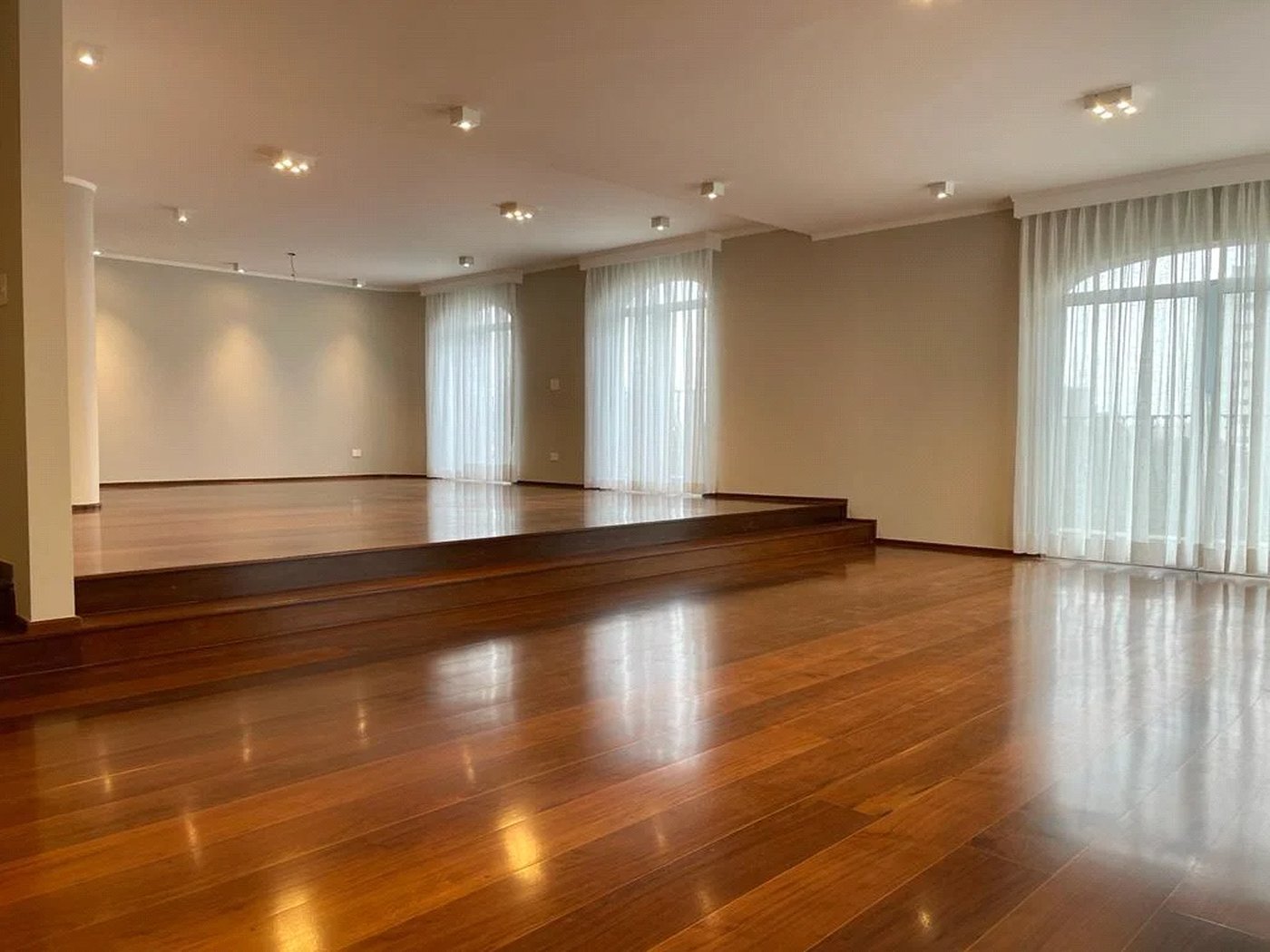 Apartamento à venda com 4 quartos, sendo 2 suítes, em Vila Andrade, São Paulo, SP