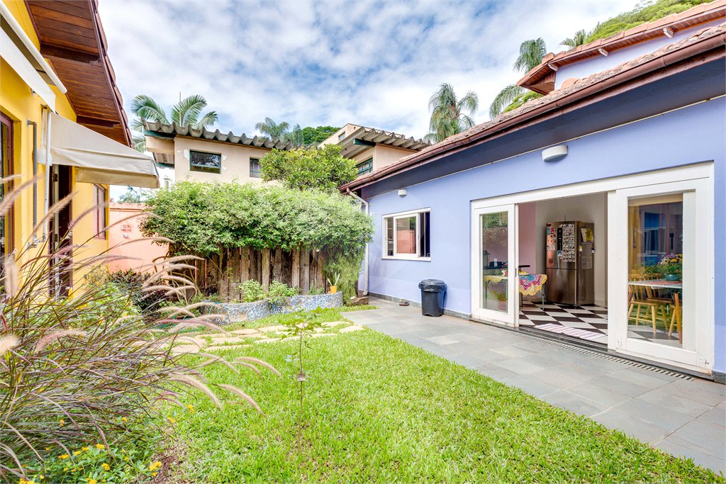 Casa à venda com 2 suítes em Alto da Boa Vista, São Paulo, SP