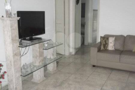 Casa Térrea à venda com 3 quartos em Vila Brasilina, São Paulo, SP