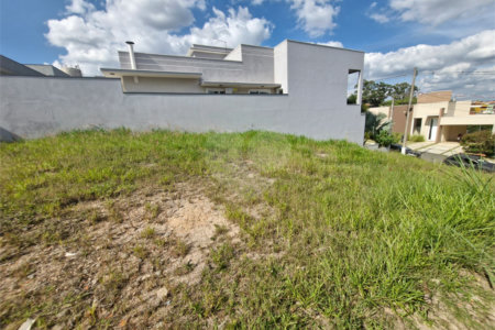 Terreno à venda no condomínio Bosque dos Cambarás, Valinhos - SP