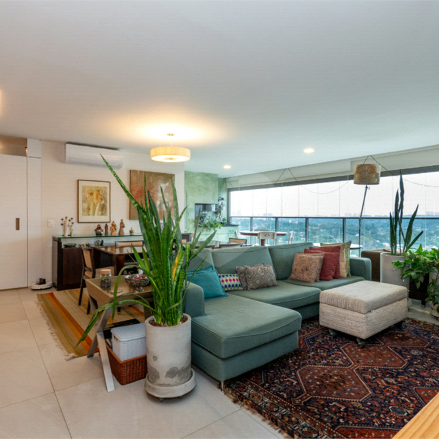 Apartamento à venda com 3 suítes em Campo Belo, São Paulo, SP
