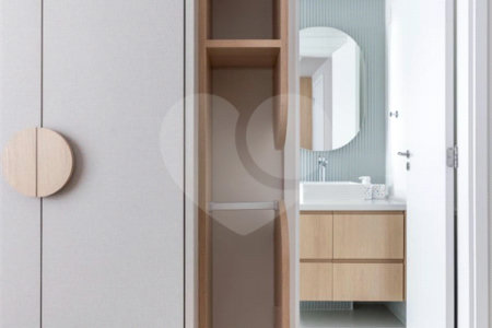 Apartamento à venda com 4 quartos, sendo 2 suítes,  em Vila Mariana, São Paulo, SP