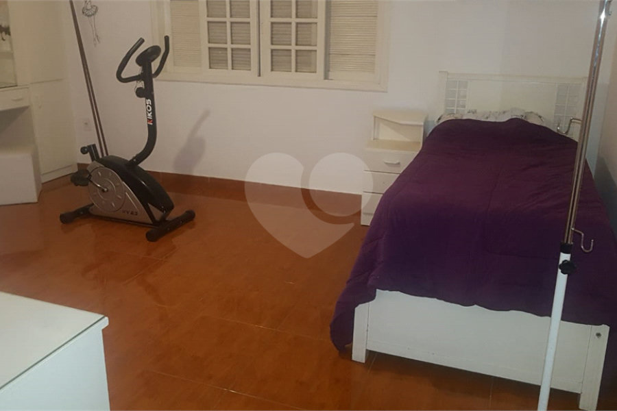 Sobrado à venda com 3 quartos, sendo 1 suíte, em São João Clímaco, São Paulo, SP