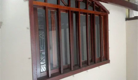 Sobrado à venda com 4 quartos, sendo 1 suíte,  em Jardim Ester Yolanda, São Paulo, SP
