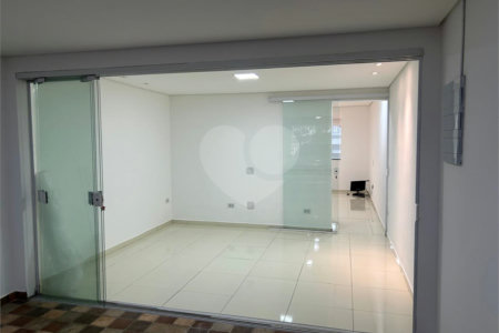 Casa de Vila para alugar com 4 suítes em Vila Romana, São Paulo, SP