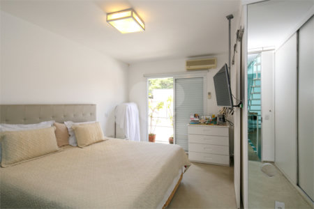Casa à venda com 2 suítes no condomínio Loft House Marajoara, São Paulo - SP