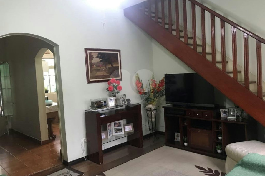 Sobrado à venda com 2 quartos em Santa Terezinha, São Paulo, SP