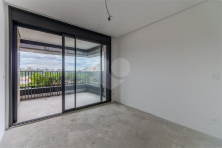 Apartamento à venda com 3 suítes em Vila Nova Conceição, São Paulo, SP