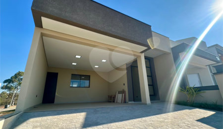 Casa à venda com 3 quartos, sendo 1 suíte,  no condomínio Residencial Villagio Wanel, Sorocaba - SP