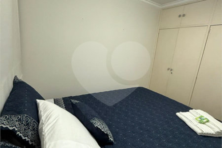 Apartamento à venda com 3 quartos, sendo 1 suíte, em Santa Cecília, São Paulo, SP