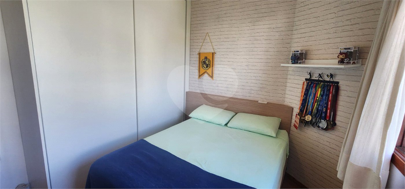 Casa à venda com 4 quartos, sendo 2 suítes, no condomínio Delle Stelle, Louveira - SP